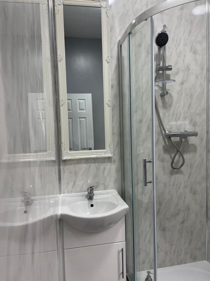 Grays Accommodation B&B Extérieur photo